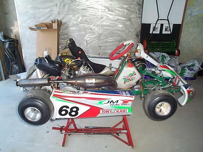 Beautiful Tony Kart First Class